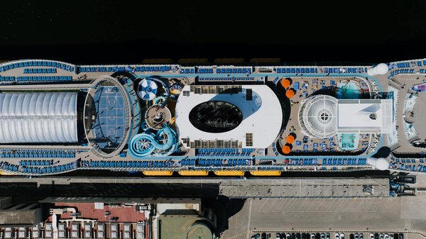 Où pratiquer le snorkeling au milieu des raies manta à Hawaii ?